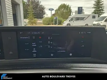 Photo 14 Peugeot 5008  Hybrid 145ch Allure e-DCS6
