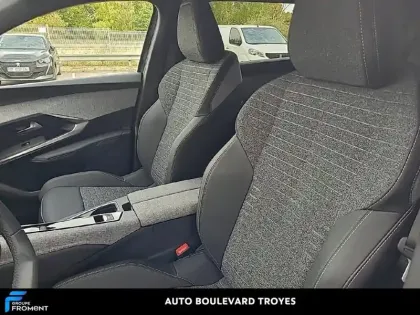 Photo 10 Peugeot 5008  Hybrid 145ch Allure e-DCS6