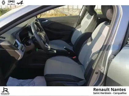 Photo 10 Renault Clio  1.6 E-Tech 145ch full hybrid Evolution