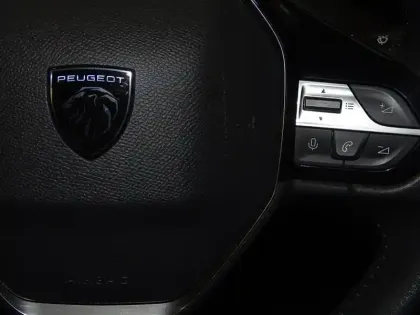 Photo 14 Peugeot 308  1.2 PureTech 130ch S&S Allure Pack