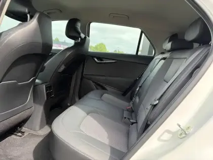 Photo 8 Kia Niro  EV 204ch Active
