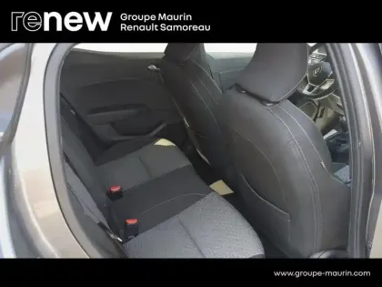 Photo 13 Renault Clio  1.5 Blue dCi 100ch Evolution
