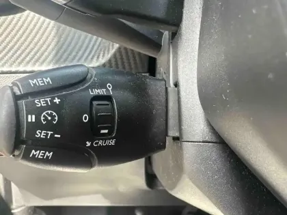 Photo 14 Peugeot 2008  1.2 PureTech 130ch S&S Allure Pack EAT8