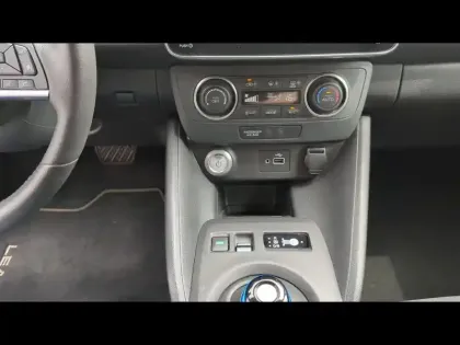 Photo 14 Nissan Leaf  150ch 40kWh Acenta 22