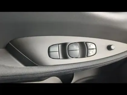 Photo 10 Nissan Leaf  150ch 40kWh Acenta 22