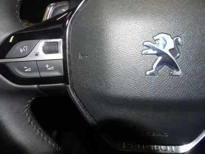 Photo 13 Peugeot 2008  1.2 PureTech 130ch S&S Roadtrip EAT8