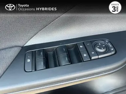 Photo 12 Toyota C-HR  1.8 Hybride 140ch Design MY25