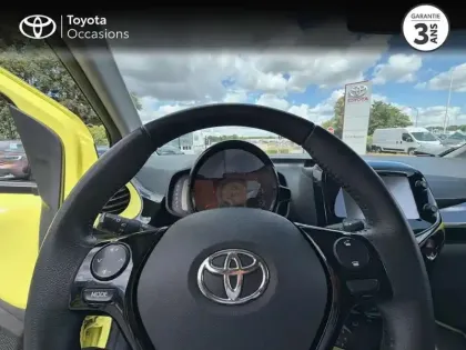 Photo 13 Toyota Aygo  1.0 VVT-i 69ch x-cite 3 Jaune Fizz 5p