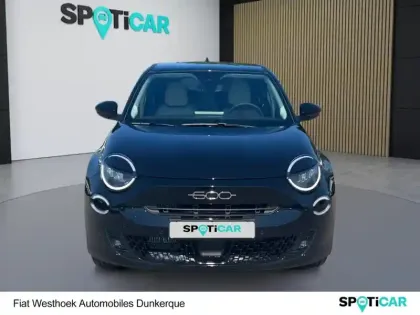 Photo 7 Fiat 600  1.2 Hybrid Turbo 110ch La Prima eDCT6