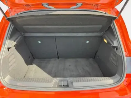 Photo 8 Renault Clio  1.6 E-Tech hybride 145ch Techno