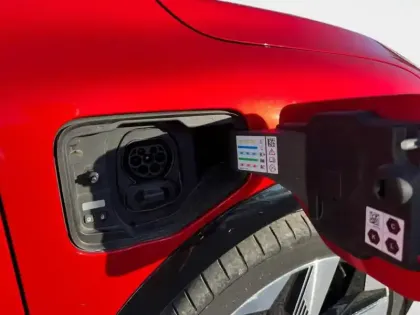 Photo 9 Renault Megane  E-Tech Electric EV60 220ch Techno super charge -B