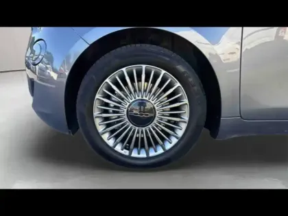 Photo 9 Fiat 500  e 118ch Pack Confort & Style MY23