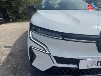 Photo 12 Renault Megane  E-Tech Electric EV60 220ch Iconic super charge