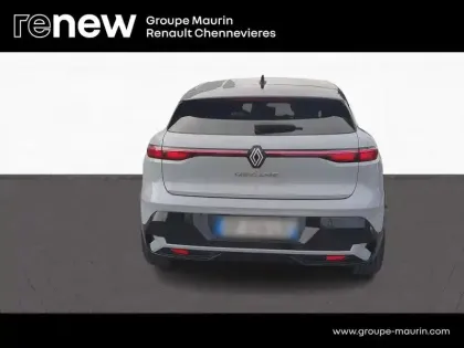 Photo 5 Renault Megane  E-Tech Electric EV60 220ch Iconic super charge