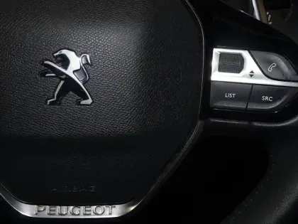 Photo 13 Peugeot 208  1.2 PureTech 100ch S&S Style EAT8