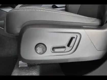 Photo 11 Volvo XC40  B3 163ch Lounge Edition DCT 7