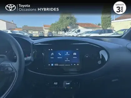 Photo 14 Toyota Aygo X  116h Graphic