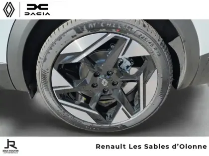 Photo 25 Renault Symbioz  1.8 E-Tech full hybrid 160ch Iconic - 26