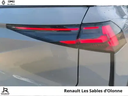 Photo 14 Renault Symbioz  1.8 E-Tech full hybrid 160ch Iconic - 26