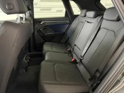 Photo 10 Audi Q3  35 TFSI 150ch S line plus S tronic 7