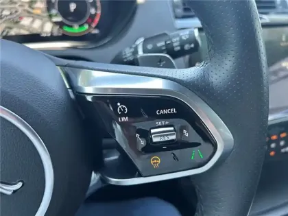 Photo 9 Jaguar E-Pace P300E CH PHEV AWD BVA