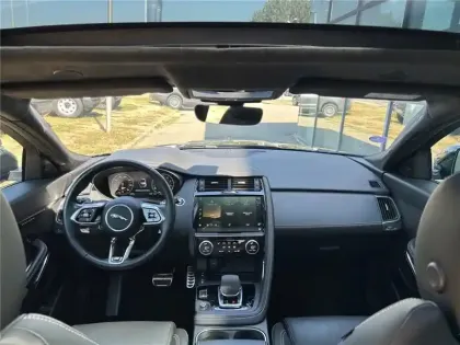 Photo 6 Jaguar E-Pace P300E CH PHEV AWD BVA