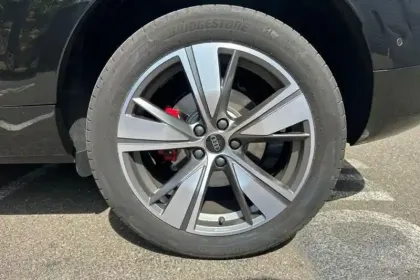 Photo 8 Audi Q3 E HYBRID 272 CH S tronic 6