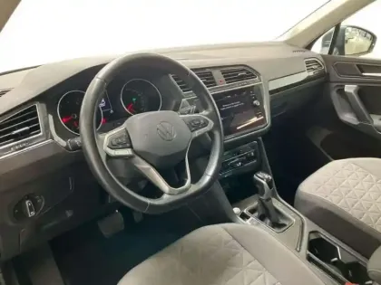 Photo 8 Volkswagen Tiguan 1.5 TSI 150ch DSG7 Life Plus