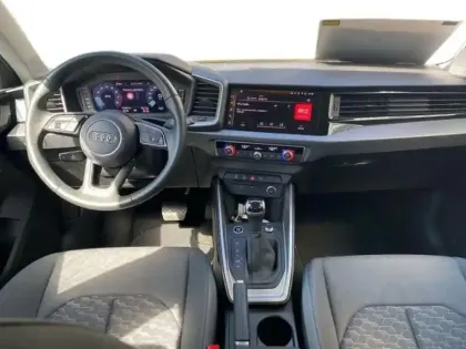 Photo 7 Audi A1 25 TFSI 95 ch S tronic 7 Design