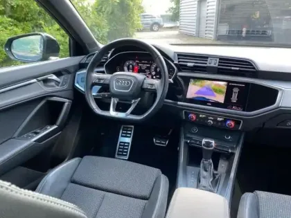 Photo 9 Audi Q3 35 TDI 150 ch S tronic 7 S line