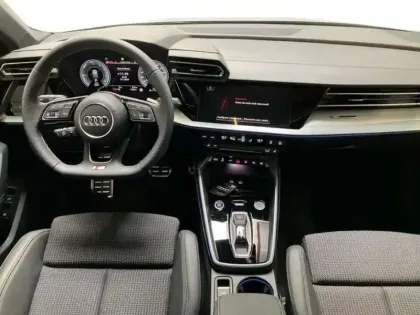 Photo 7 Audi A3 PI SPORTBACK 45 TFSI E 272 CH S TRONI