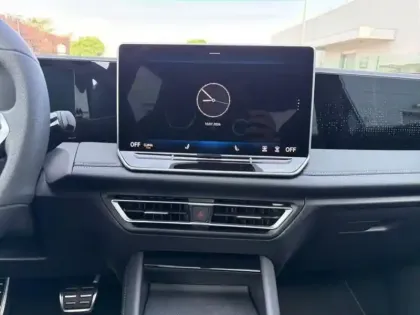 Photo 9 Volkswagen Tiguan NOUVEAU 1.5 ETSI 150CH DSG7 R LIN