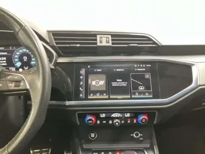 Photo 9 Audi Q3 35 TFSI 150 ch S tronic 7 S line