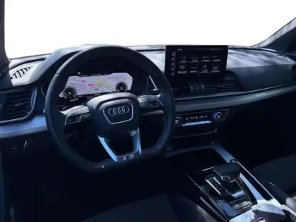 Photo 8 Audi Q5 50 TFSIe 299 S tronic 7 Quattro S line