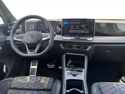Photo 7 Volkswagen Tiguan NOUVEAU 1.5 ETSI 150CH DSG7 R LIN