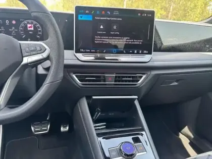 Photo 9 Volkswagen Tiguan NOUVEAU 1.5 ETSI 150CH DSG7 R LIN