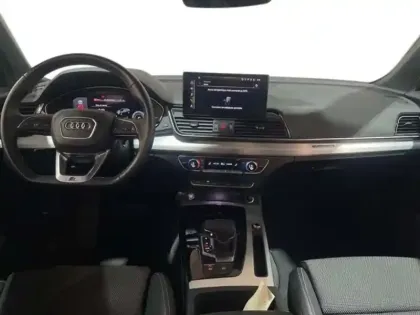 Photo 7 Audi Q5 55 TFSIe 367 S tronic 7 Quattro S line