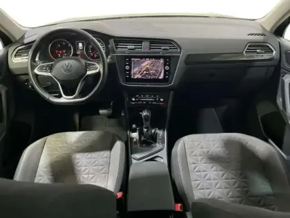 Photo 17 Volkswagen Tiguan 2.0 TDI 150ch DSG7 Life Plus