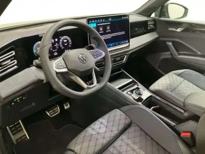 Photo 8 Volkswagen Tiguan 1.5 EHYBRID 204CH DSG6 R LINE