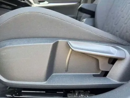 Photo 9 Volkswagen Golf 8 FL 1.5 EHYBRID 204CH DSG6 LIFE PL