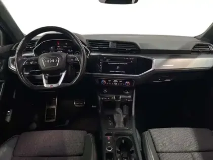 Photo 7 Audi Q3 45 TFSIe 245 ch S tronic 6 S line