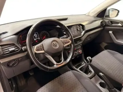 Photo 8 Volkswagen T-cross 1.0 TSI 95 Start/Stop BVM5 Lounge