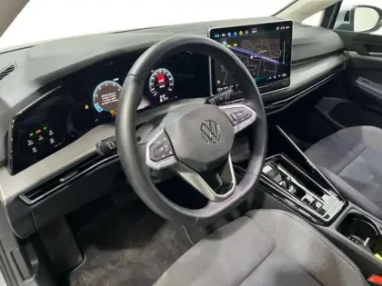 Photo 8 Volkswagen Golf 1.5 eTSI EVO2 150 DSG7 Style