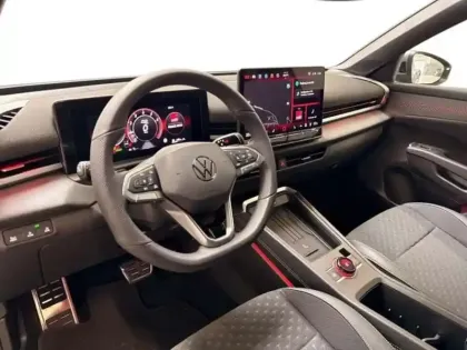 Photo 8 Volkswagen T-roc FL NOUVEAU NF 1.5 ETSI HYBRID 150CH D