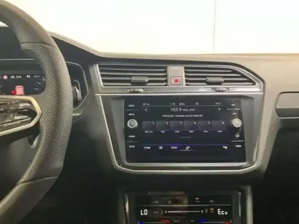 Photo 9 Volkswagen Tiguan 1.4 eHybrid 245ch DSG6 R-Line