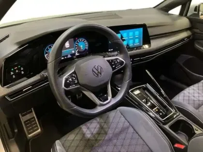 Photo 8 Volkswagen Golf 1.5 eTSI OPF 130 DSG7 R-Line