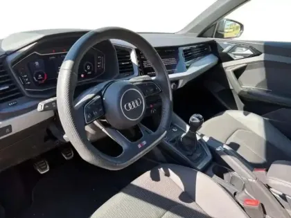 Photo 8 Audi A1 30 TFSI 116 ch BVM6 S line