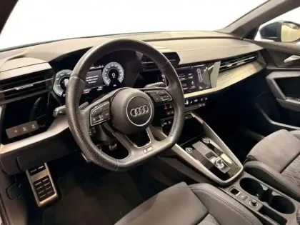 Photo 8 Audi A3 40 TFSIe 204 S tronic 6 S line