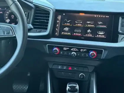 Photo 9 Audi A1 25 TFSI 95 ch S tronic 7 Design