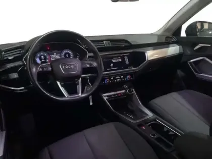 Photo 8 Audi Q3 35 TDI 150 ch S tronic 7